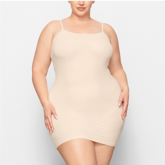 NWT SKIMS Fits Everybody Slip Dress Sand - Picture 1 of 6